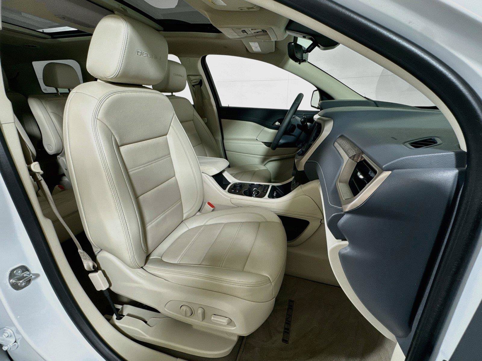 Certified 2023 GMC Acadia Denali w/ Denali Technology Package FWD image 29