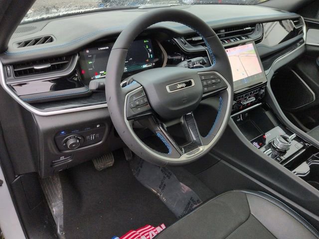Used 2023 Jeep Grand Cherokee Trailhawk w/ Advanced Protech Group II image 12