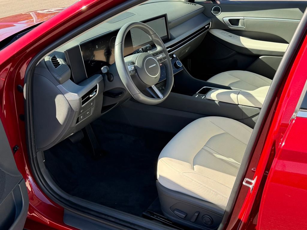 Used 2024 Hyundai Sonata SEL w/ Convenience Package image 10
