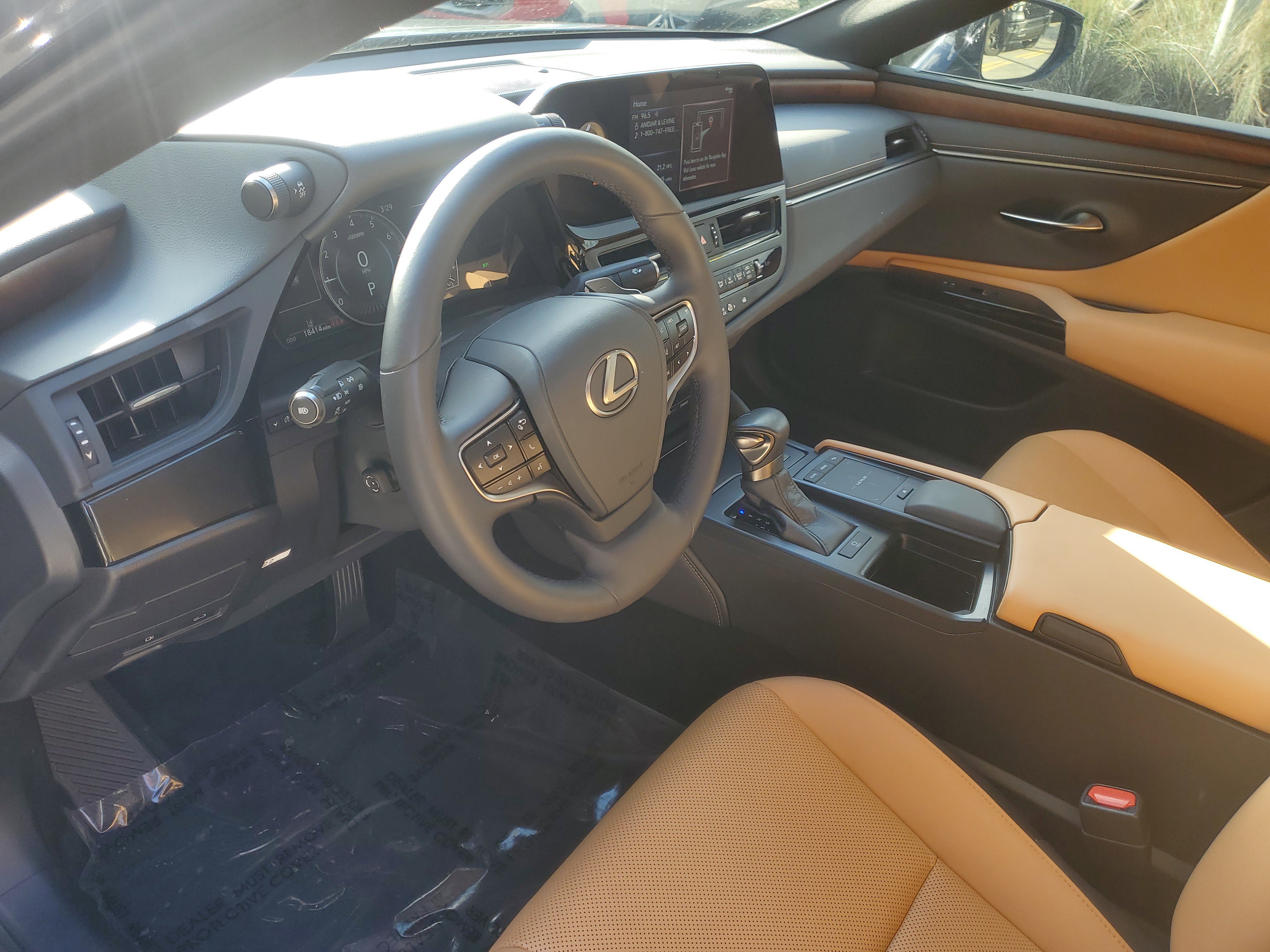 Certified 2022 Lexus ES 350 ES 350 w/ Premium Package image 16