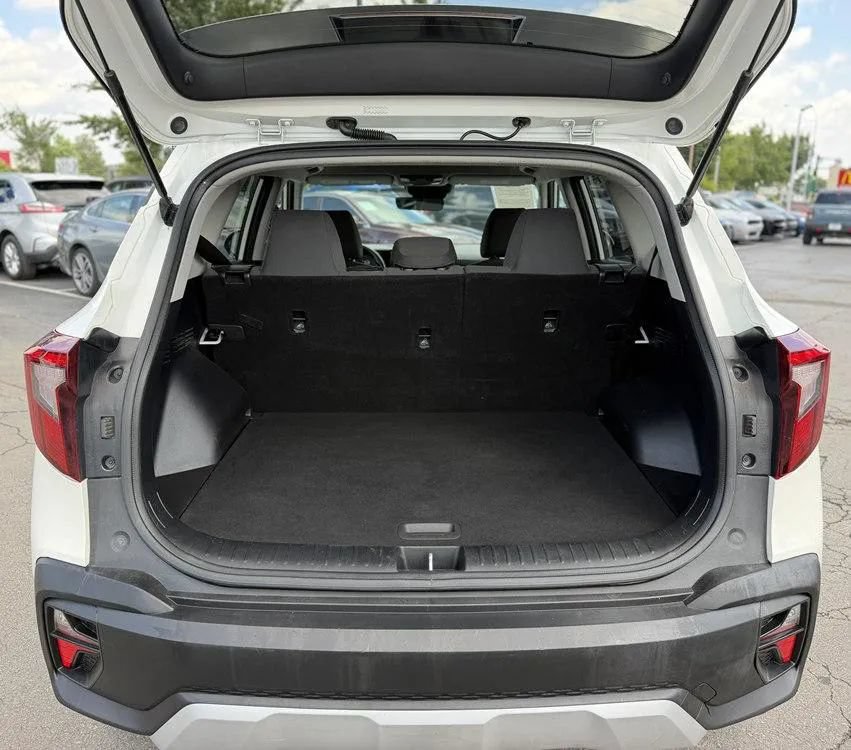 Used 2024 Kia Seltos LX AWD/4WD image 20