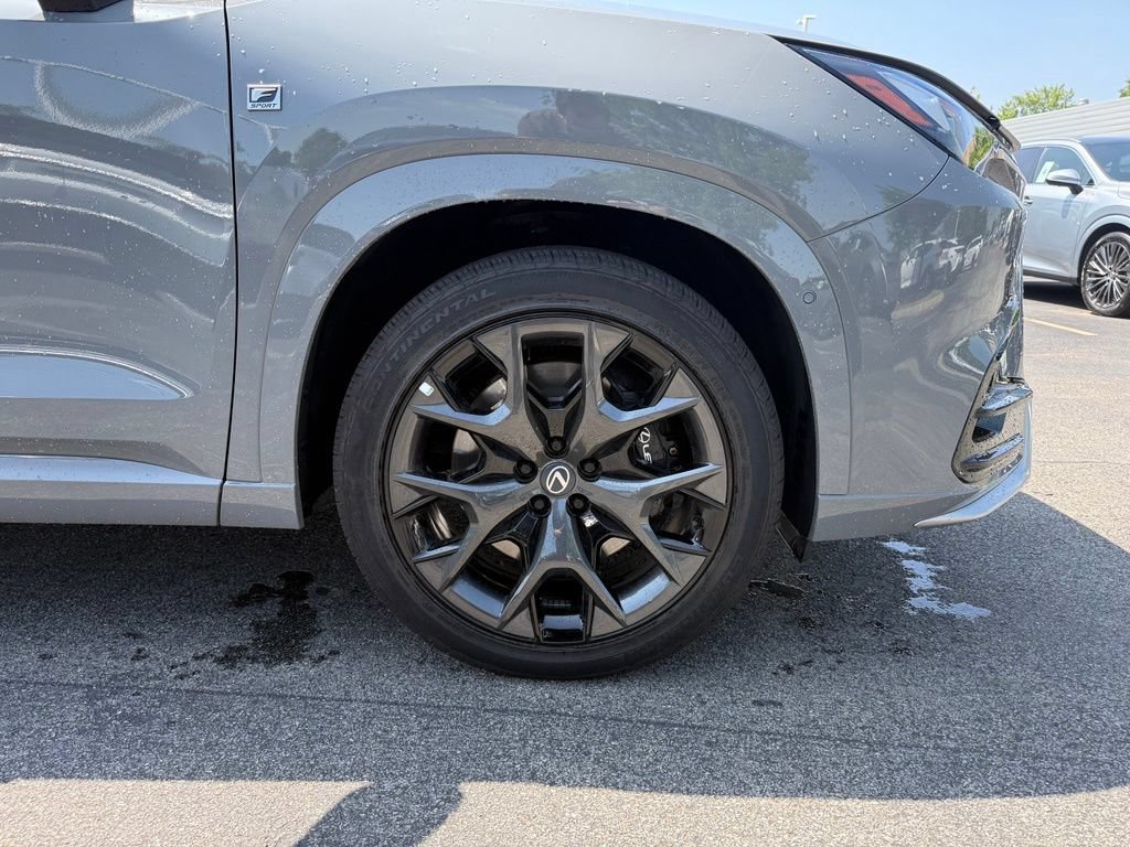 Certified 2026 Lexus TX 500h AWD w/ Technology Package image 31