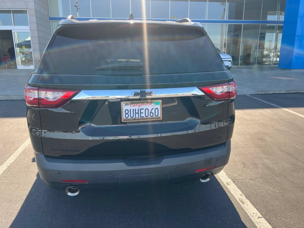 Used 2021 Chevrolet Traverse LT FWD image 33