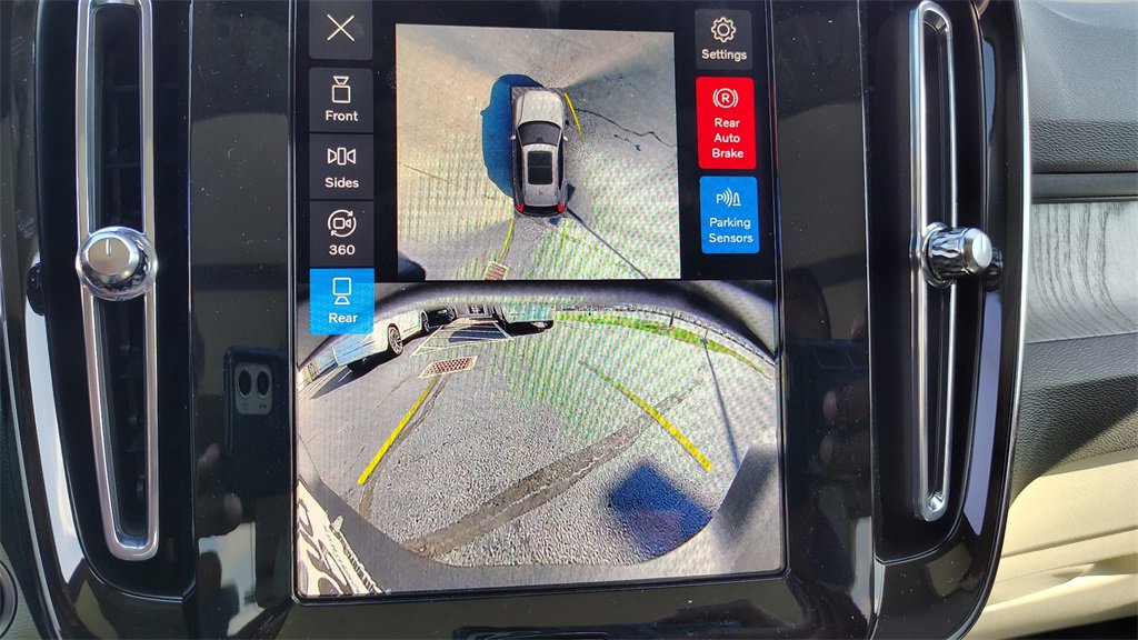 New 2026 Volvo XC40 B5 Ultra w/ Climate Package image 21