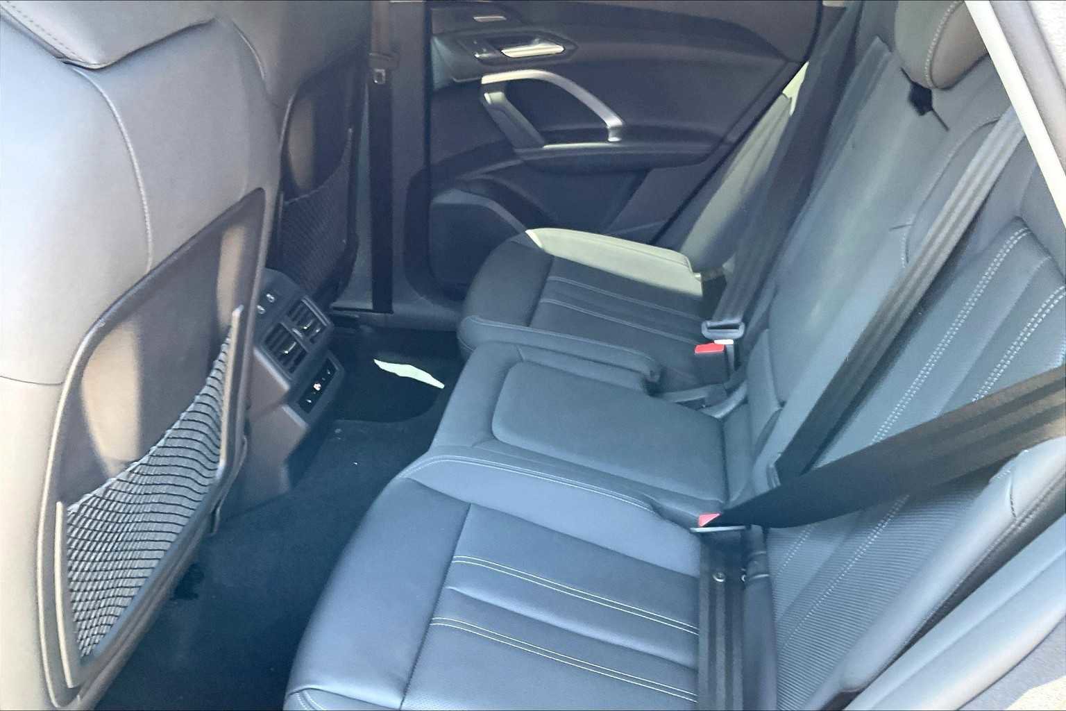 New 2025 Audi Q5 Prestige image 17