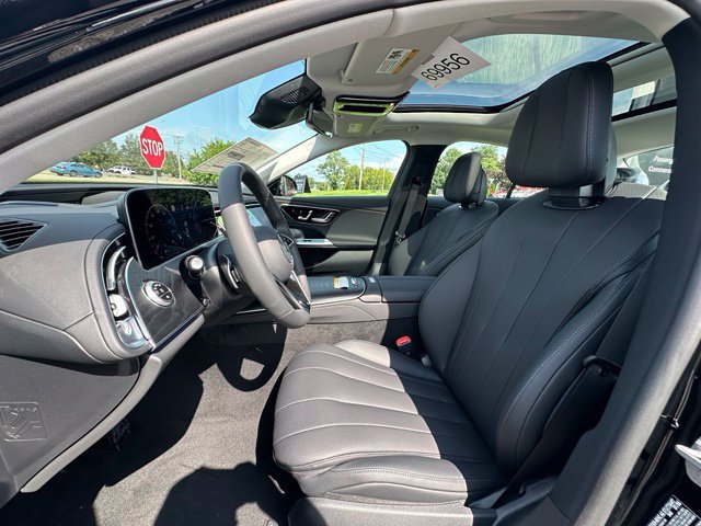 New 2027 Mercedes-Benz E 350 4MATIC Sedan image 16
