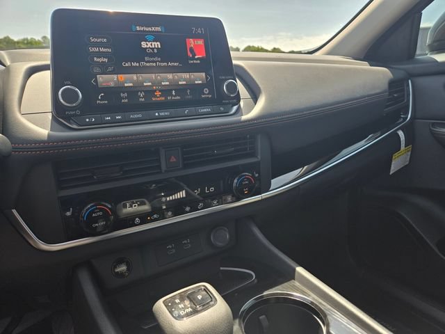 New 2026 Nissan Rogue SV w/ Rock Creek Premium Package AWD/4WD image 18