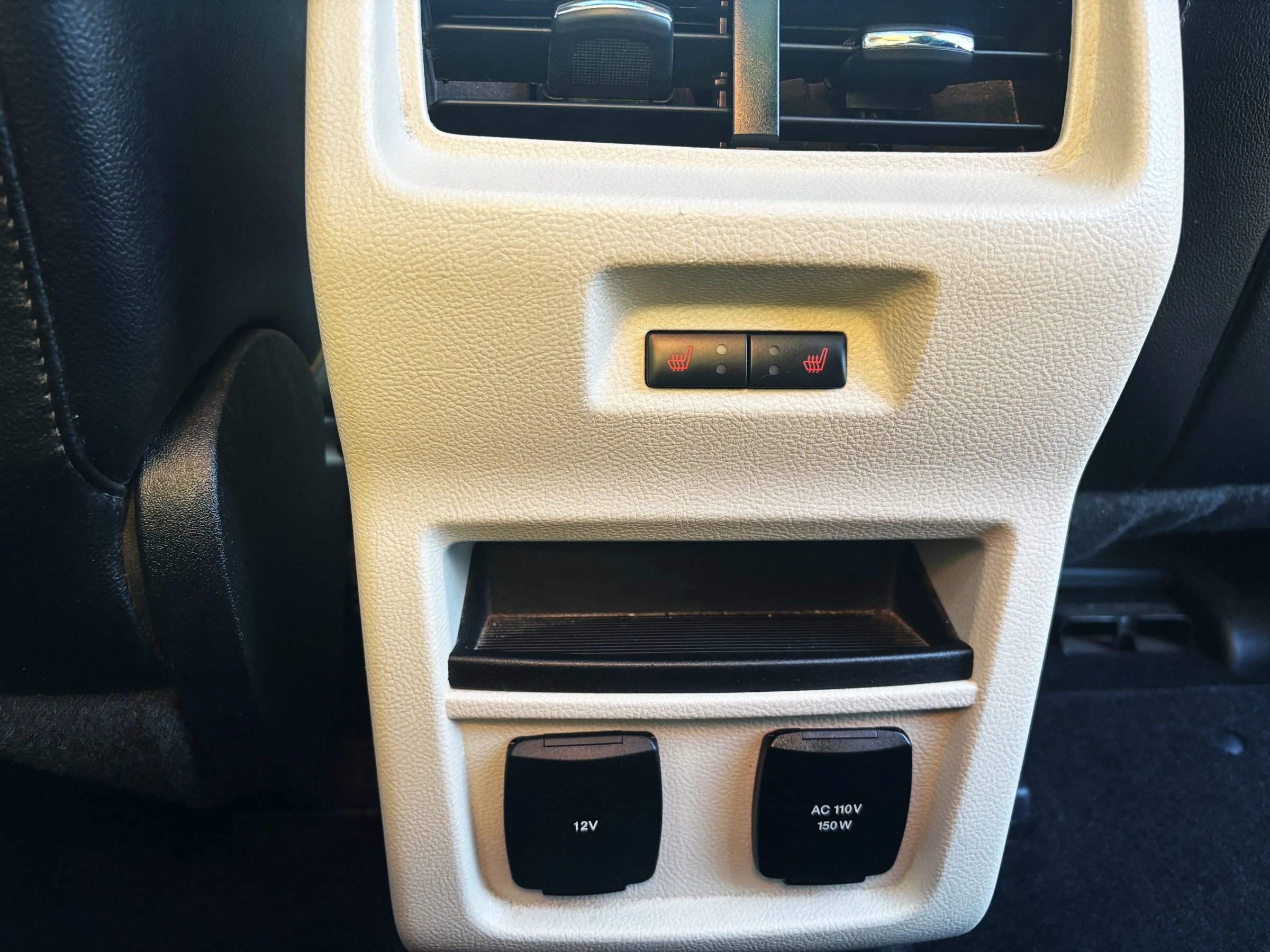 Used 2015 Ford Edge Titanium w/ Equipment Group 302A image 10