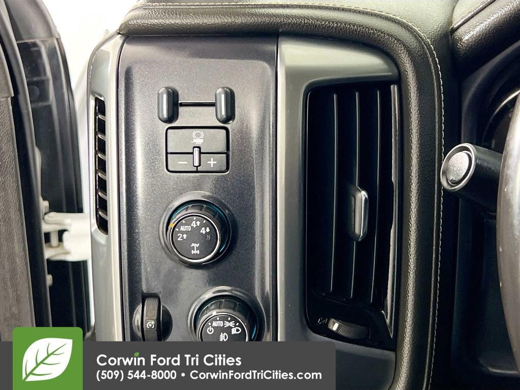 Used 2015 Chevrolet Silverado 1500 LTZ image 18