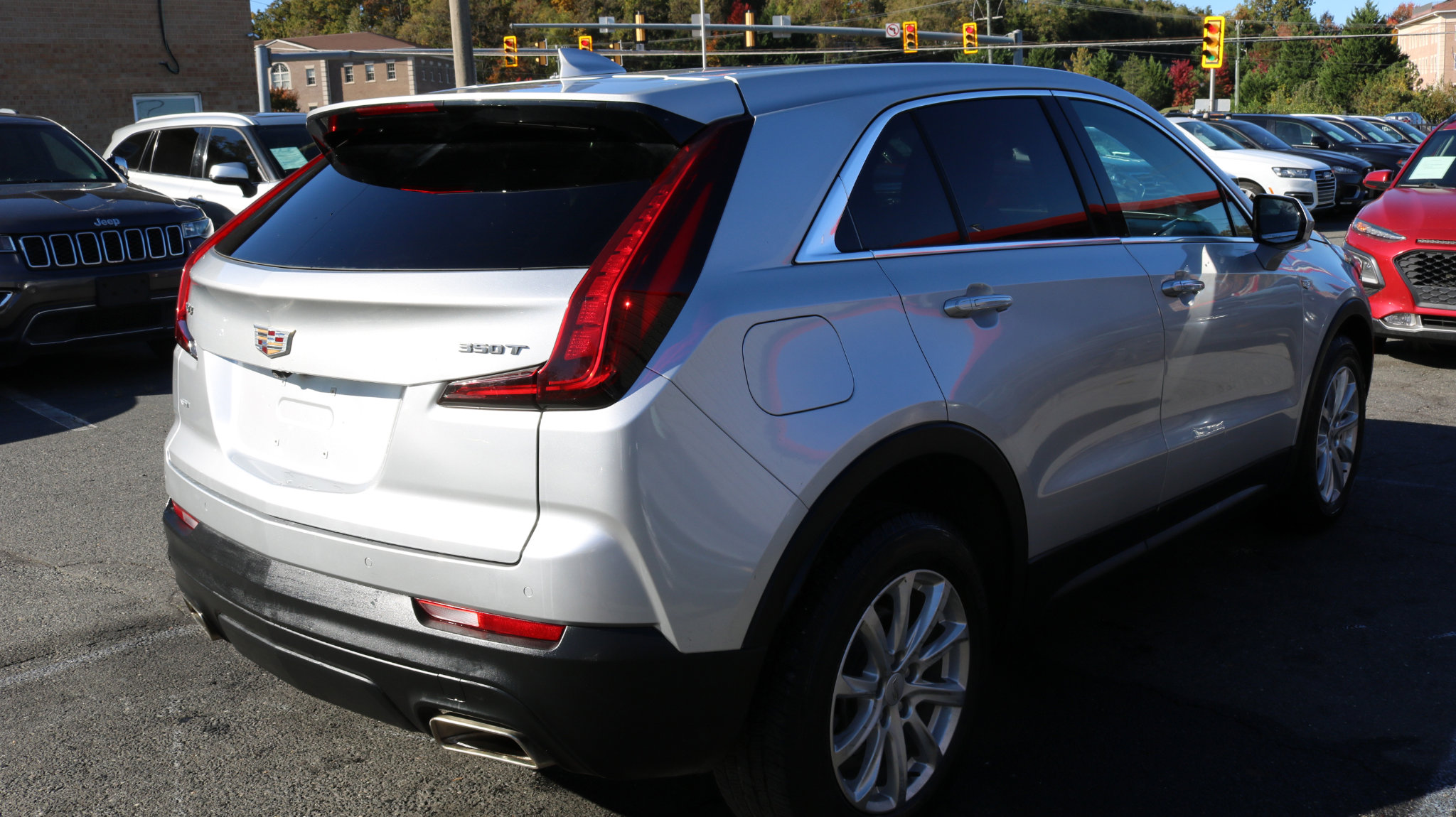 Used 2021 Cadillac XT4 Luxury w/ Cold Weather Package image 19