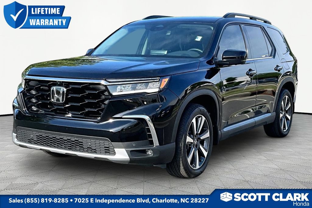 Used 2025 Honda Pilot Elite image 3