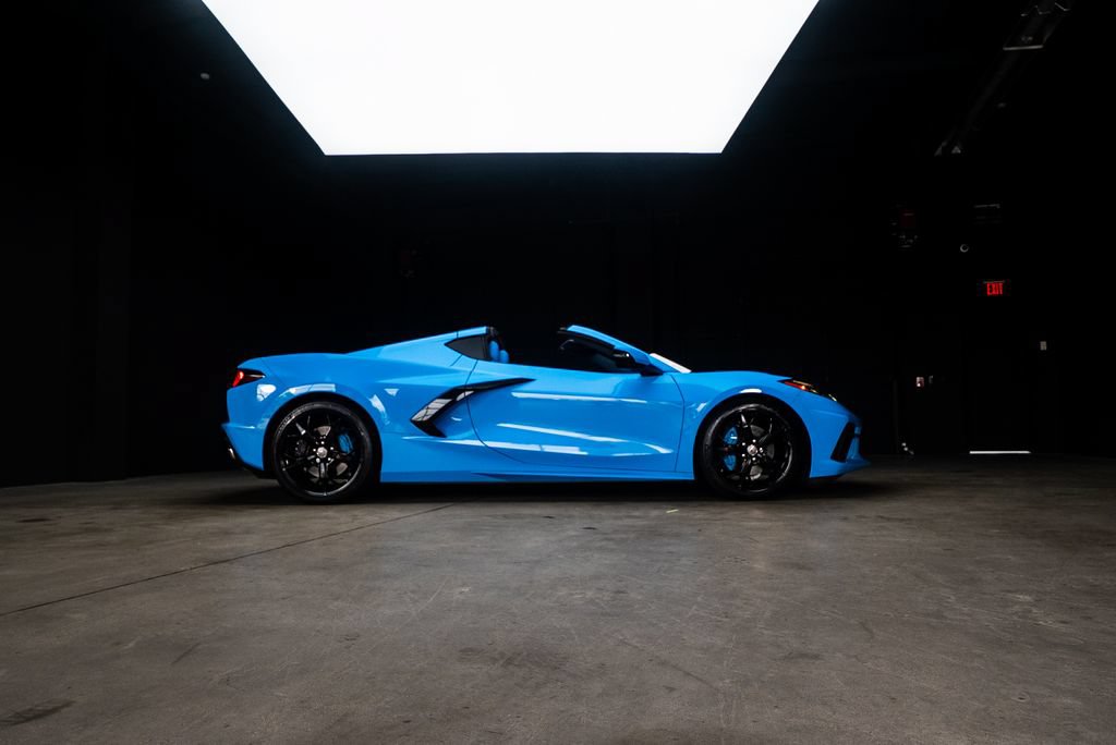 Used 2022 Chevrolet Corvette Stingray Premium Cpe w/ Battery Protection Package RWD image 9