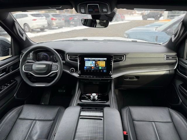 Used 2024 Jeep Wagoneer L Series II w/ Flexible Seating Group image 3