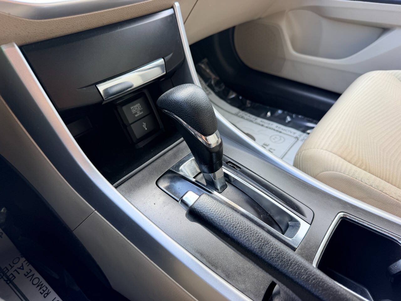 Used 2015 Honda Accord LX image 41