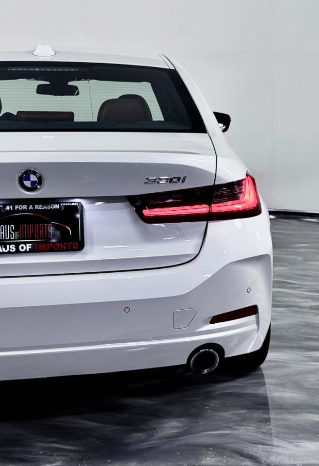Used 2024 BMW 330i xDrive Sedan AWD/4WD image 14