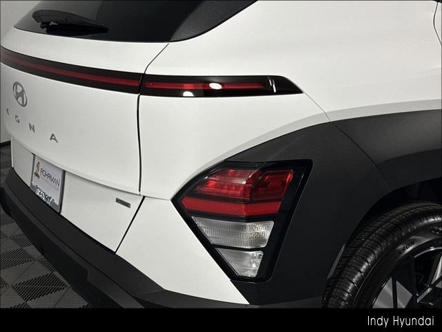 Certified 2025 Hyundai Kona SEL image 38