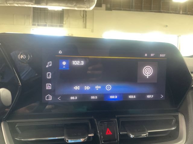 Used 2026 Chevrolet TrailBlazer LT AWD/4WD image 16