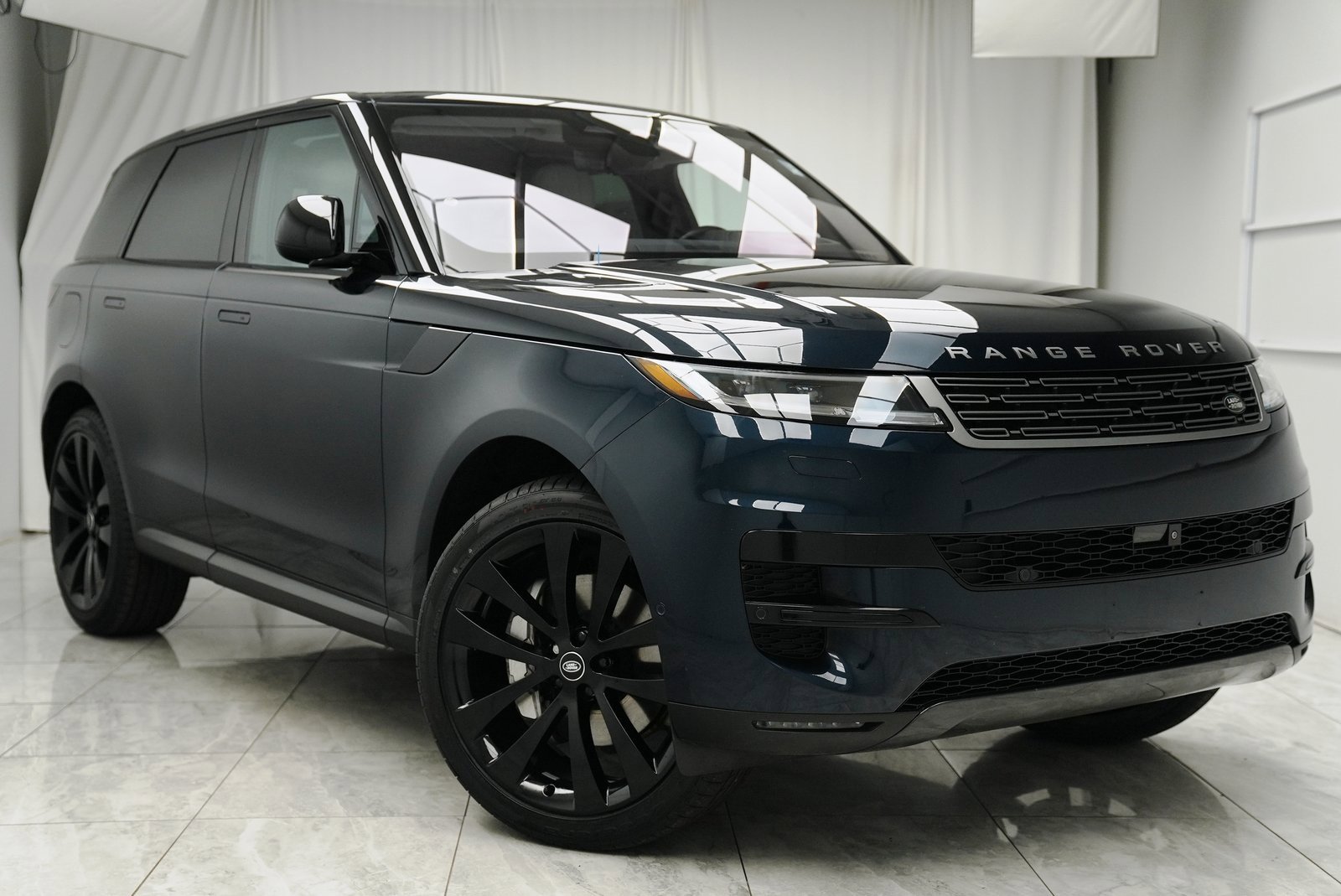 Used 2023 Land Rover Range Rover Sport SE