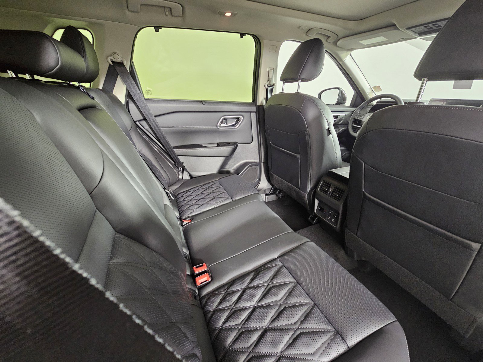 New 2026 Nissan Rogue Platinum w/ Platinum Premium Package image 16