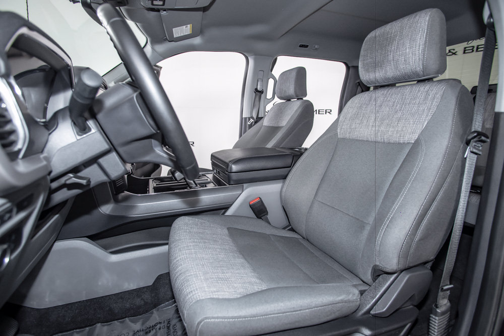Used 2023 Ford F150 Lightning XLT AWD/4WD image 11