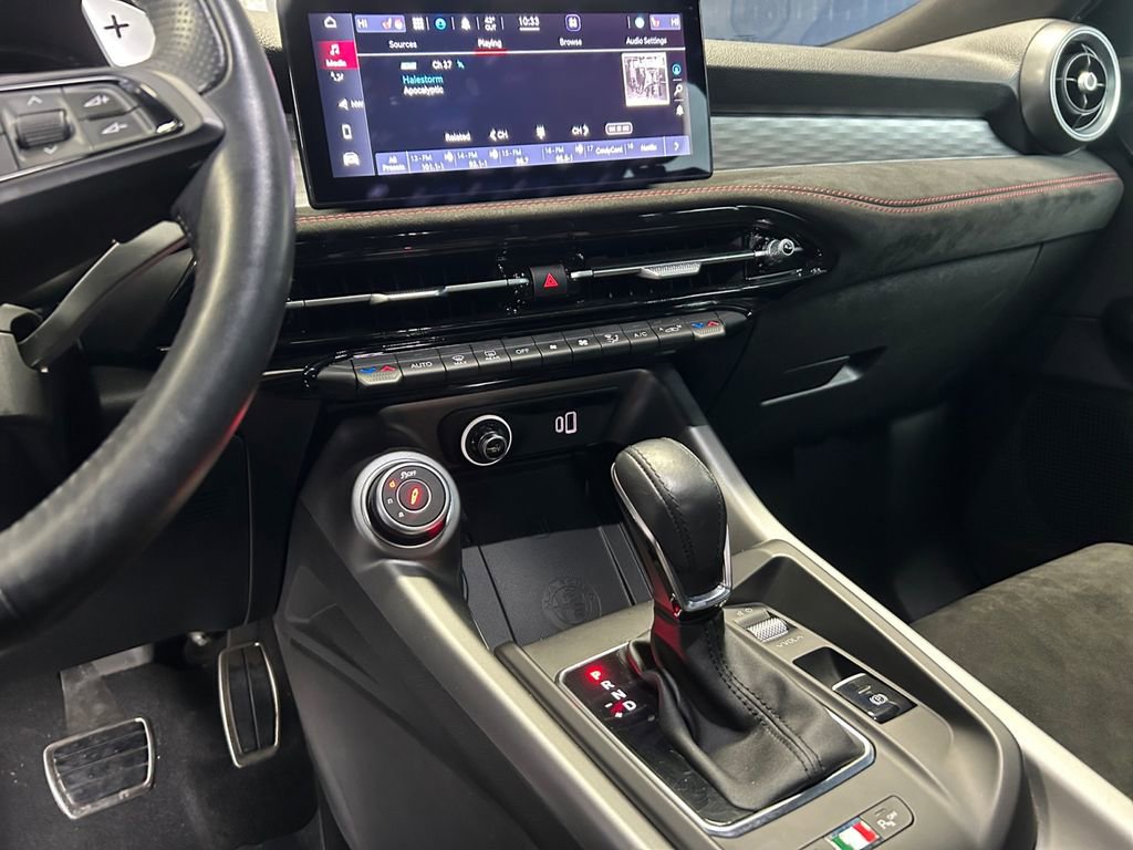 Used 2024 Alfa Romeo Tonale Veloce w/ Active Assist Package image 19