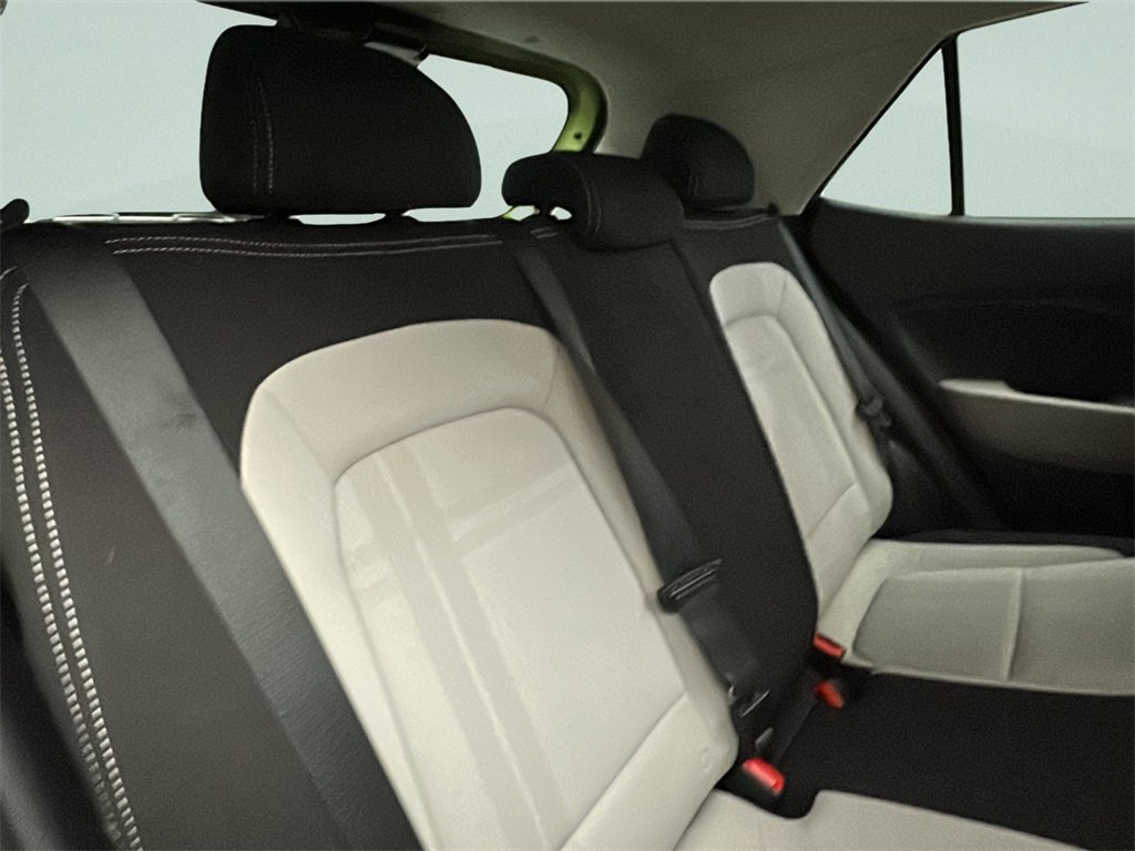 Certified 2022 Hyundai Venue SEL image 13