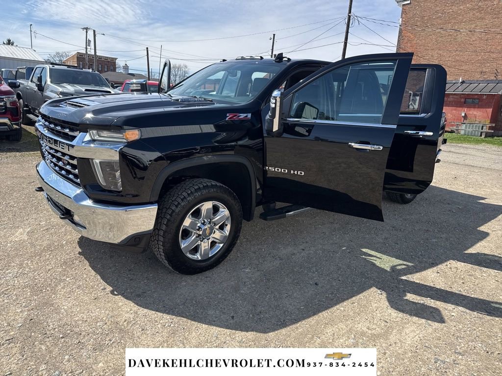 Used 2022 Chevrolet Silverado 2500 LTZ w/ LTZ Plus Package image 31