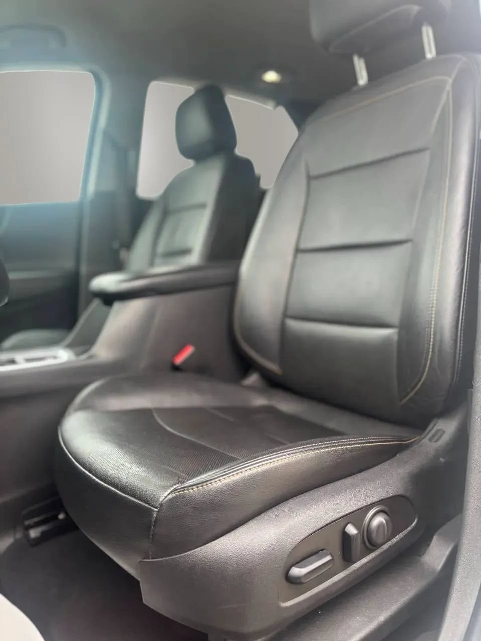 Used 2021 Chevrolet Equinox Premier AWD/4WD image 7