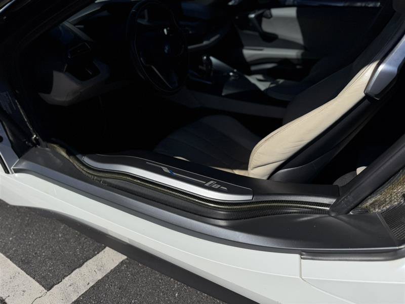 Used 2015 BMW i8 AWD/4WD image 29