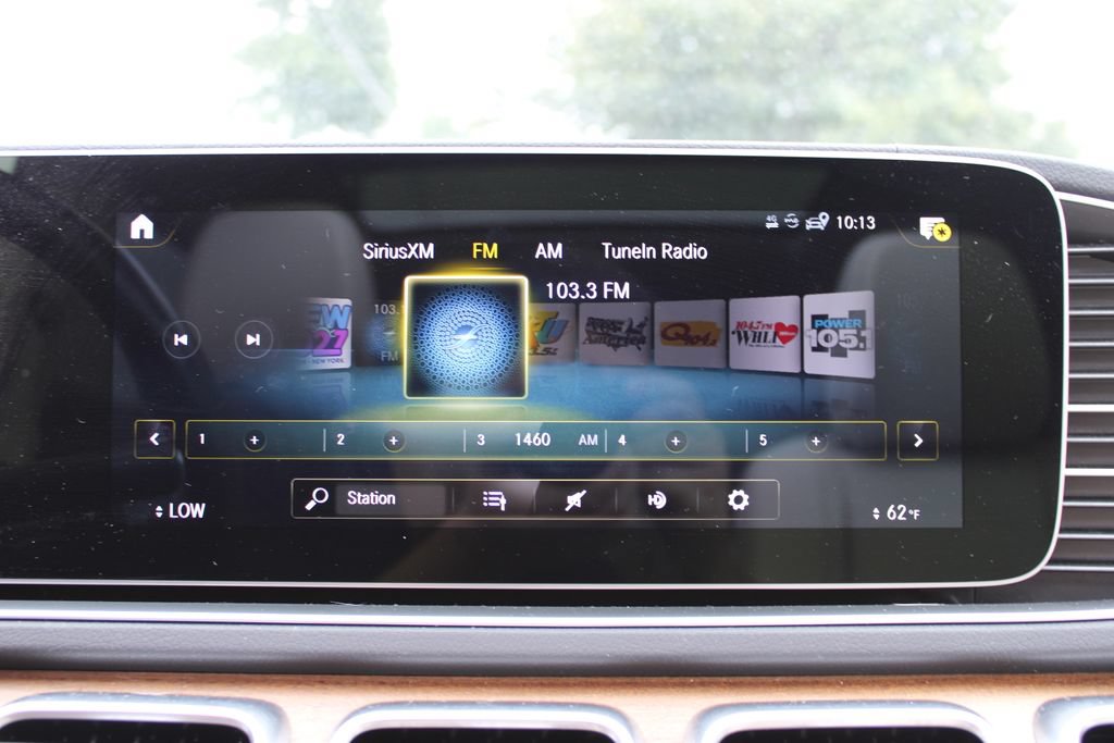 Used 2022 Mercedes-Benz GLS 450 4MATIC w/ AMG Line Exterior image 17