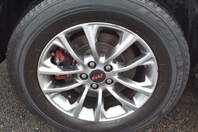 Used 2019 Jeep Cherokee Latitude Plus image 43