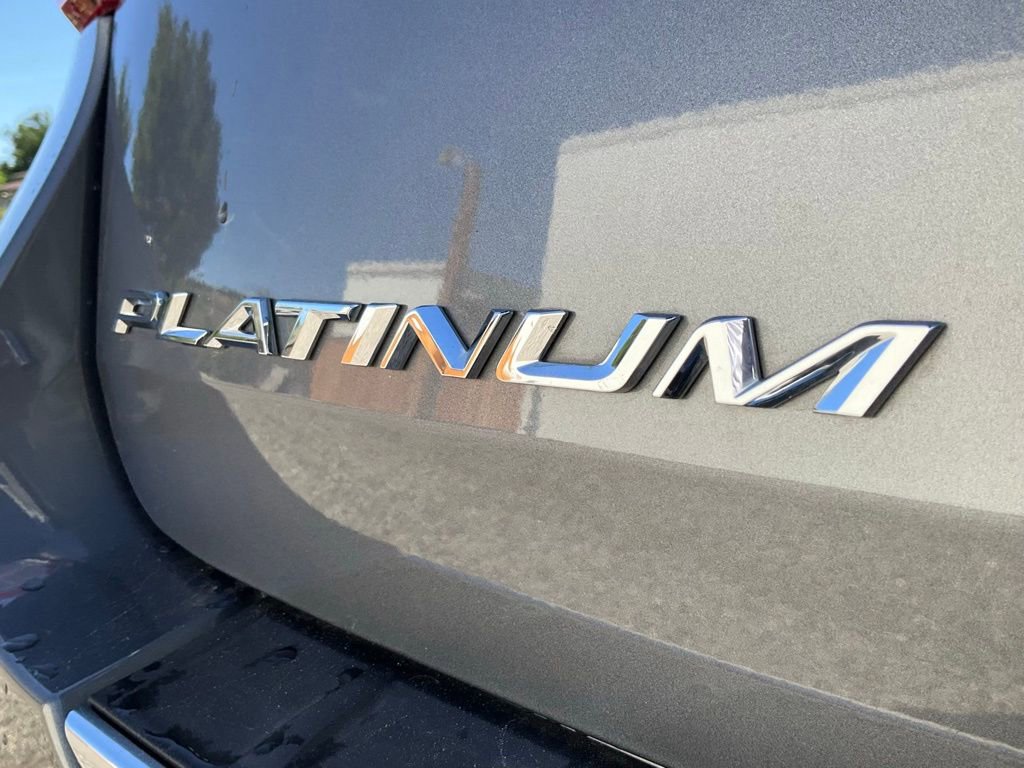 Used 2021 Ford Explorer Platinum w/ Equipment Group 601A image 25