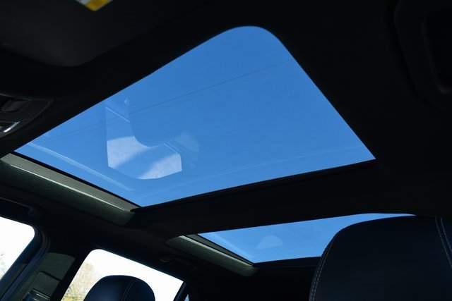 Used 2015 Mercedes-Benz ML 63 AMG 4MATIC image 36