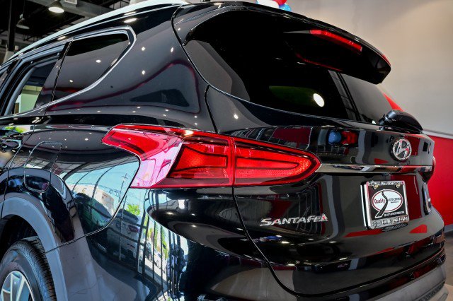 Used 2019 Hyundai Santa Fe SEL AWD/4WD image 12