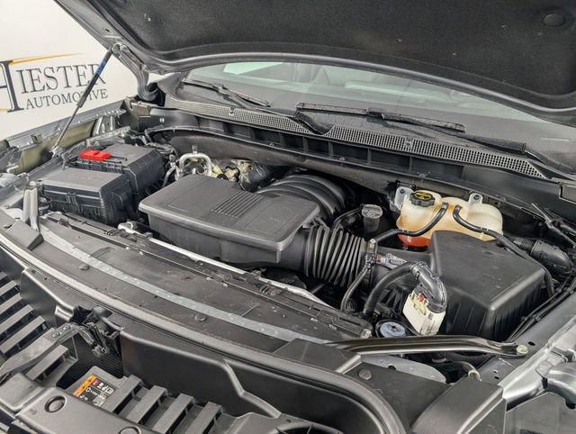 Certified 2025 Chevrolet Suburban Z71 image 38