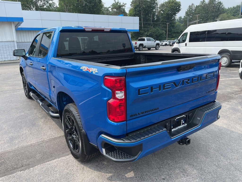 Used 2023 Chevrolet Silverado 1500 Custom w/ LPO, Dark Essentials Package image 10