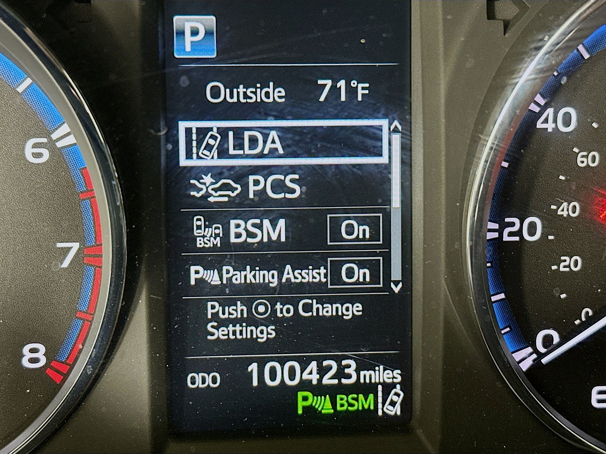 Used 2017 Toyota RAV4 Platinum w/ Cargo Management Package FWD image 18