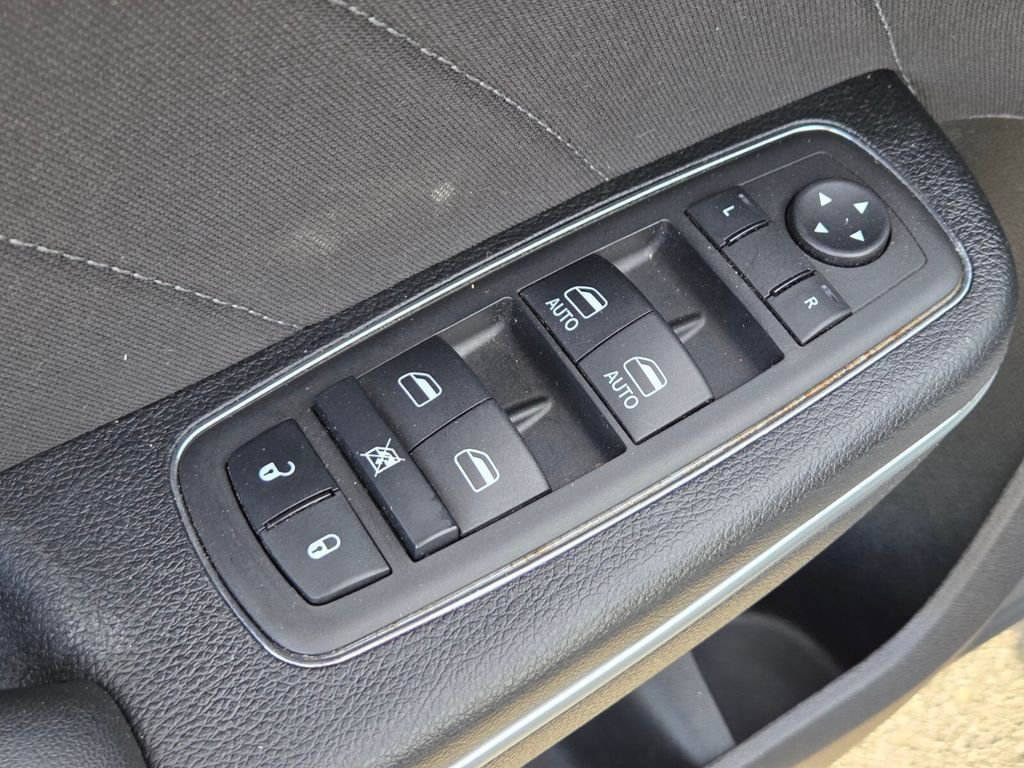 Used 2023 Dodge Charger SXT RWD image 24