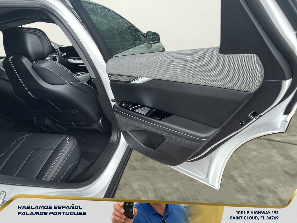Used 2025 Cadillac Optiq Luxury 2 w/ LPO, Floor Liner Package AWD/4WD image 27