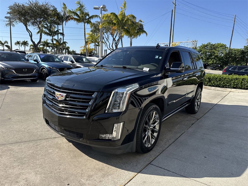 Used 2019 Cadillac Escalade Platinum w/ Escalade Sport Edition image 10