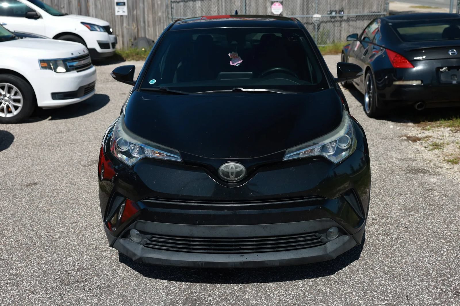 Used 2018 Toyota C-HR XLE FWD image 9