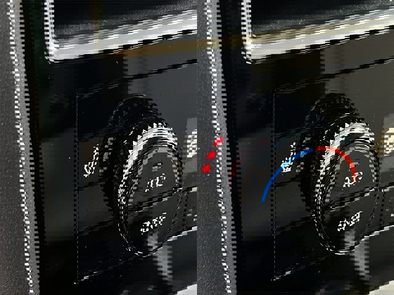 Used 2023 INFINITI QX80 Premium Select w/ All-Season Package image 18