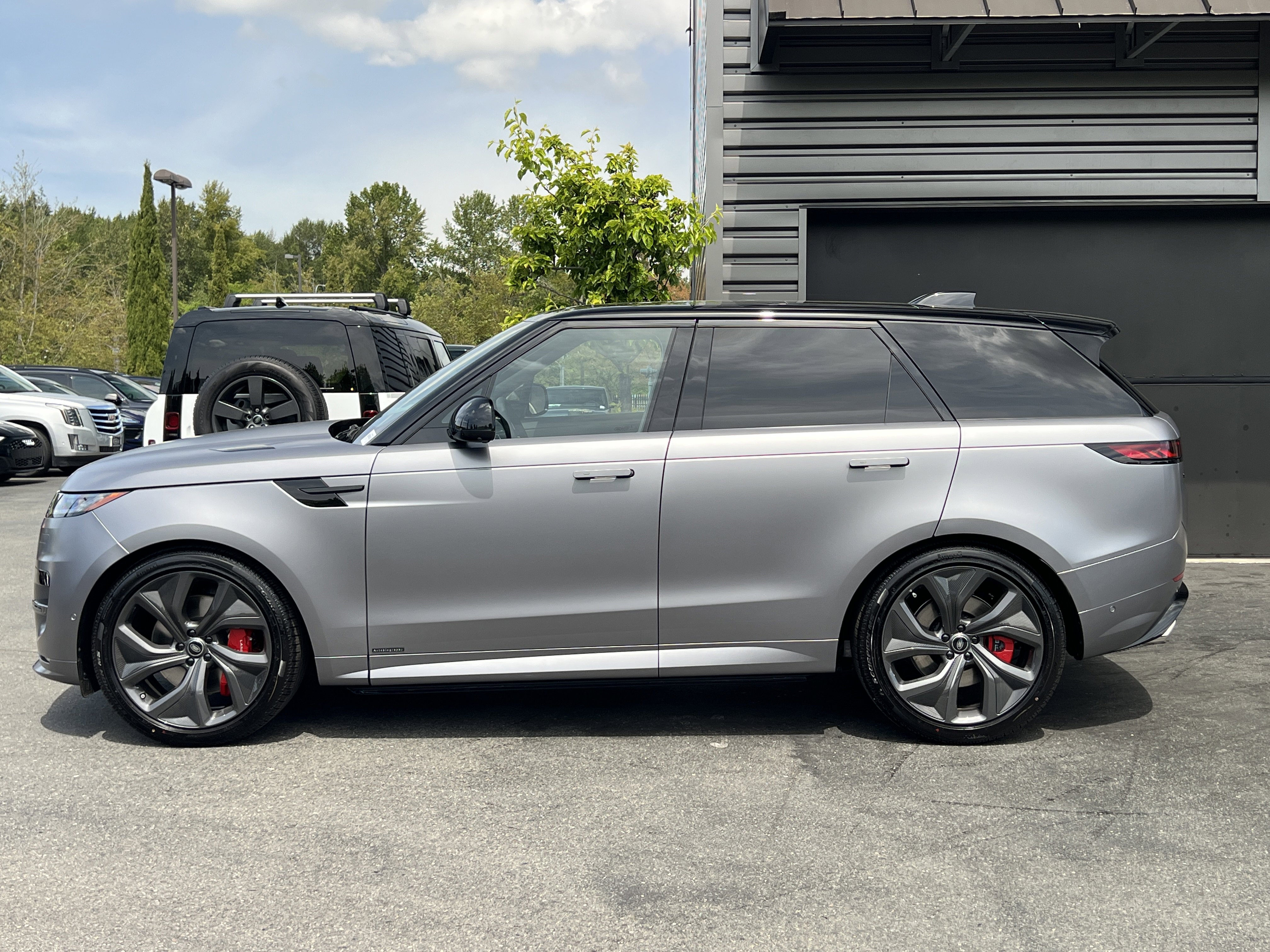 New 2025 Land Rover Range Rover Sport Autobiography image 5