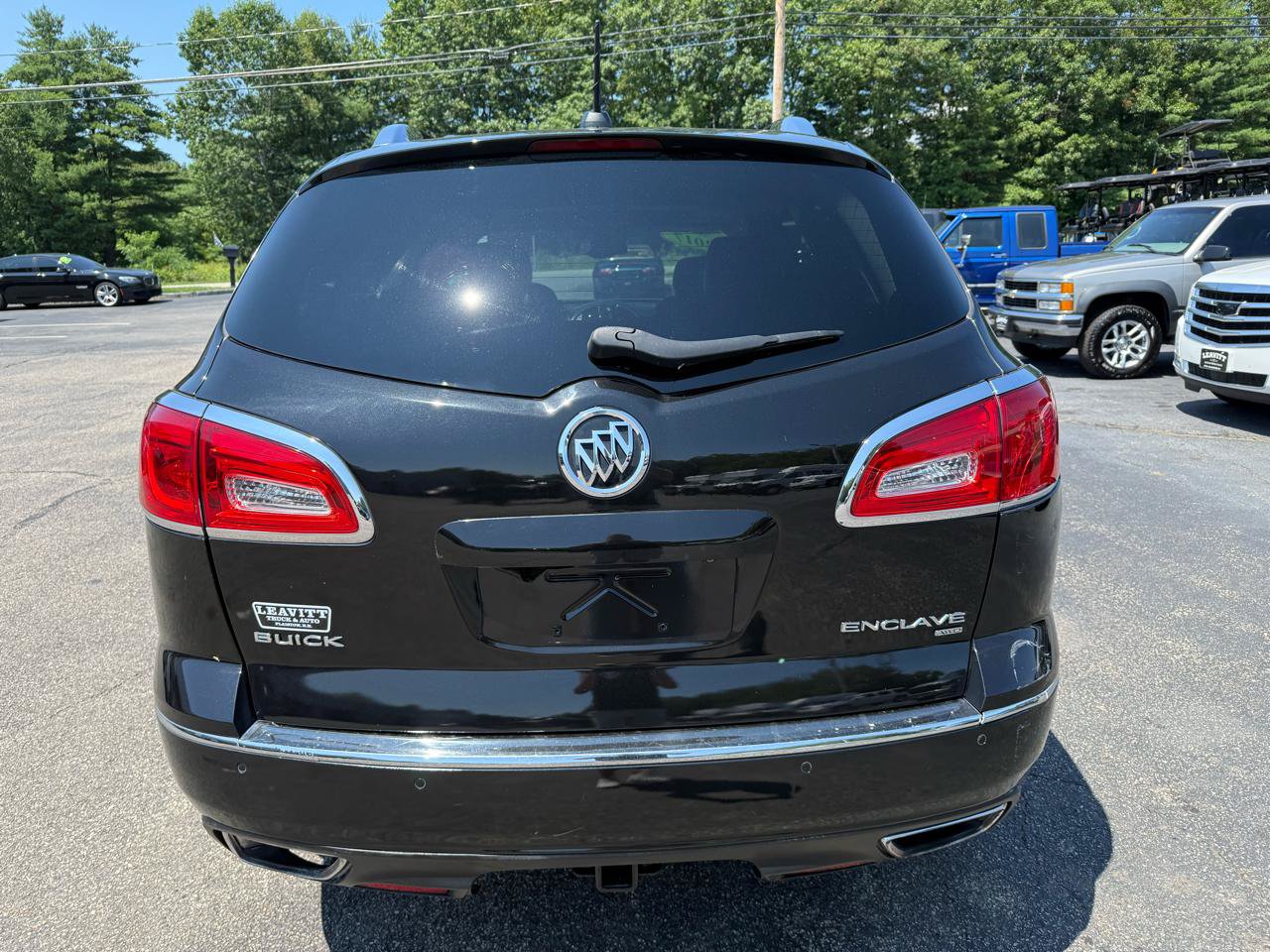 Used 2017 Buick Enclave Premium w/ Experience Buick Package AWD/4WD image 9