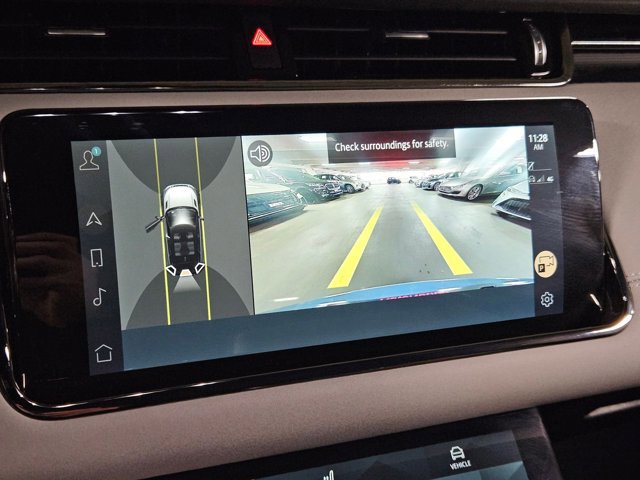 Used 2023 Land Rover Range Rover Evoque R-Dynamic SE image 14