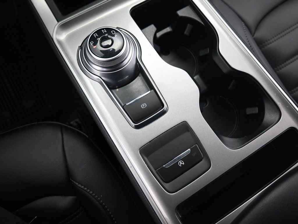 Certified 2024 Ford Edge SEL w/ Convenience Package image 18