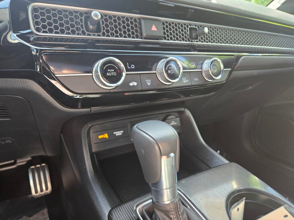 Certified 2025 Honda Civic Sport image 19