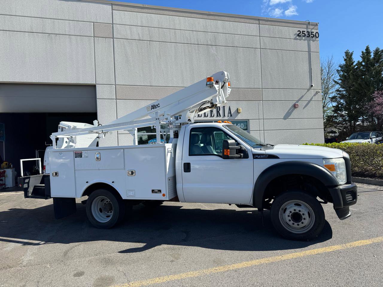 Used 2015 Ford F450 XL w/ Power Equipment Group RWD image 8