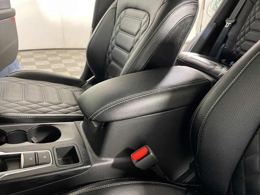 Used 2024 Ford Escape SE w/ PHEV Premium Package image 27