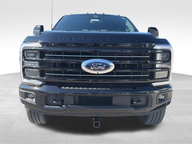 Used 2025 Ford F350 Platinum AWD/4WD image 2